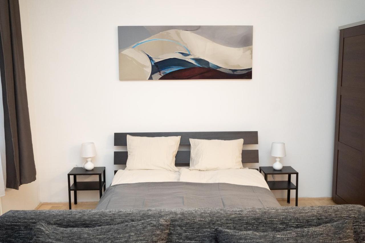 Vincent Apartment *